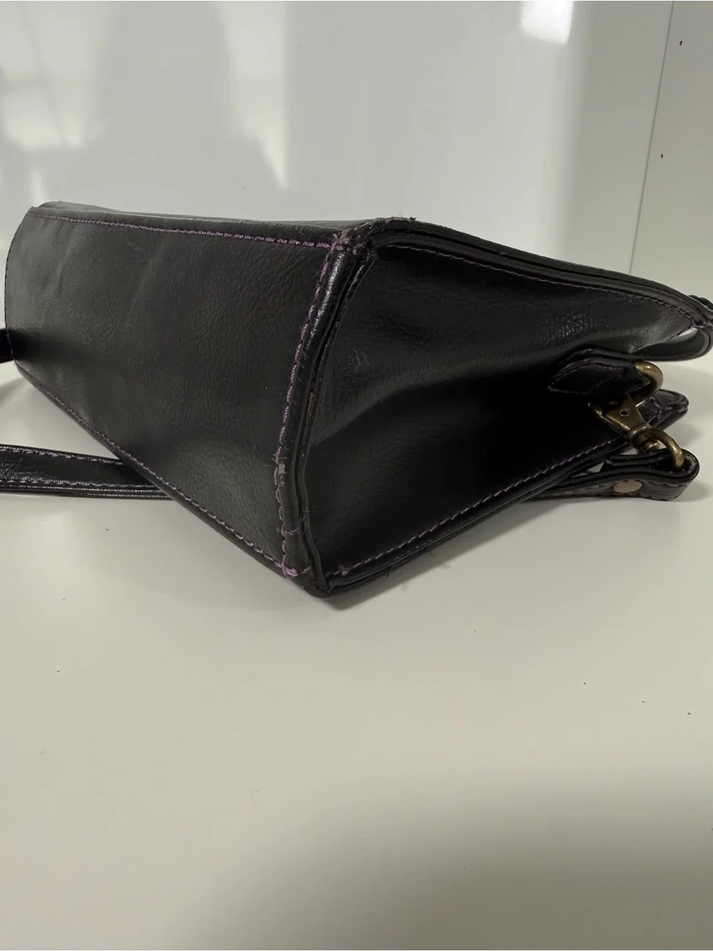 Vintage Esprit Black Top Handle Crossbody Purse with Purple Contrast Stitching